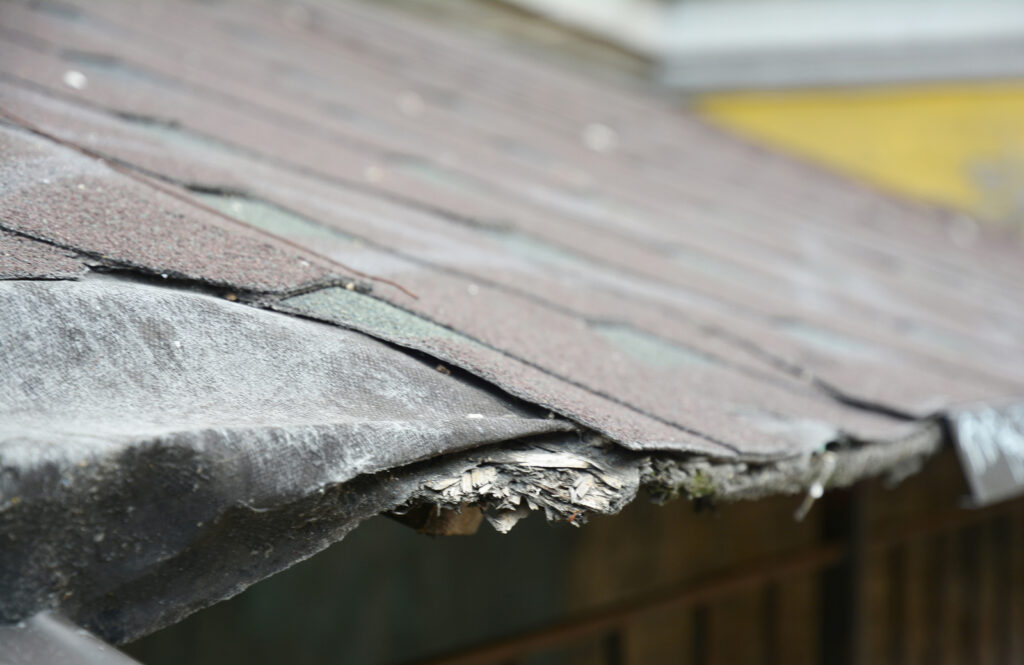 Call the Annville roofing replacement experts at (717) 273-0703 now!